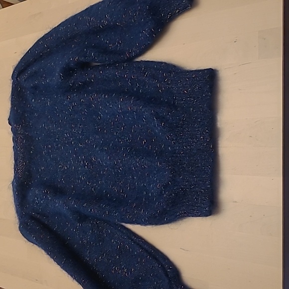 VTG 1970s Haur Hiwa Fuzzy Metallic Detail and Pleated Shoulders Sweater - Picture 12 of 14